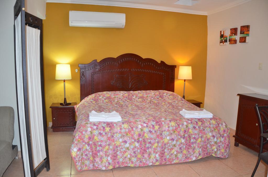 Terracota Corner Rooms Campeche Exterior photo